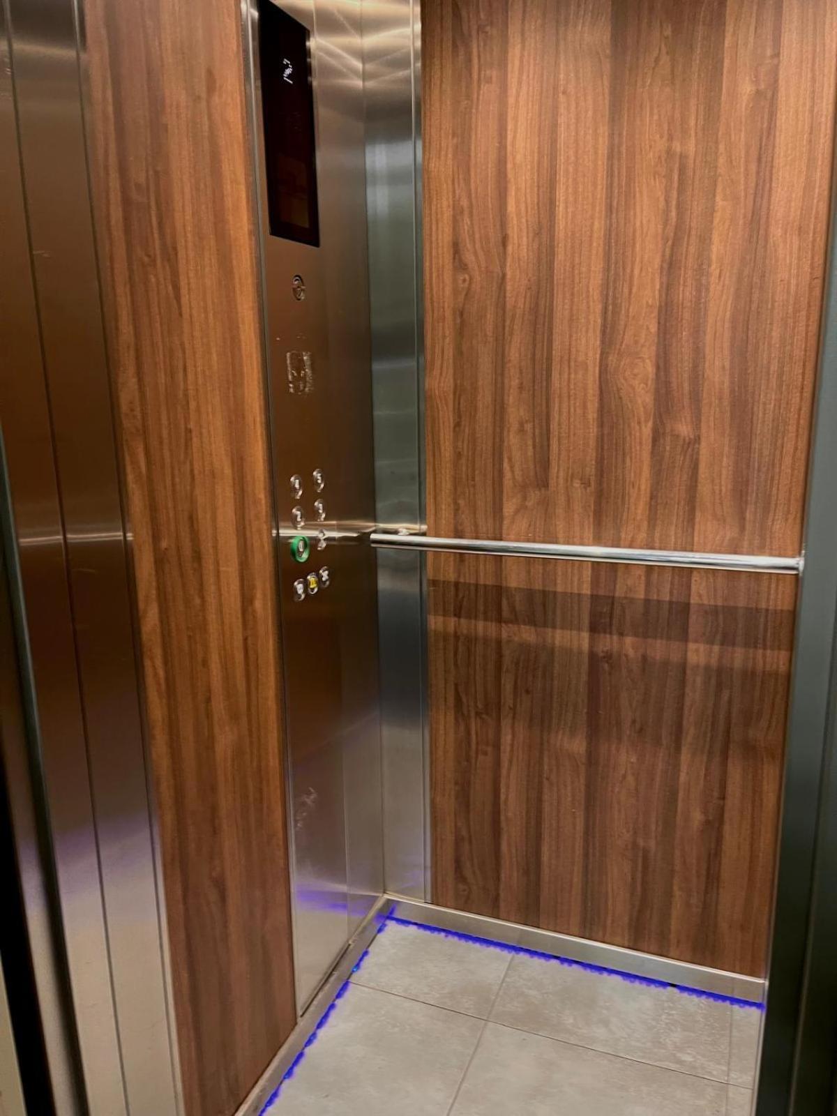 Special 1 Bed Room Condo Warszawa Center Luaran gambar