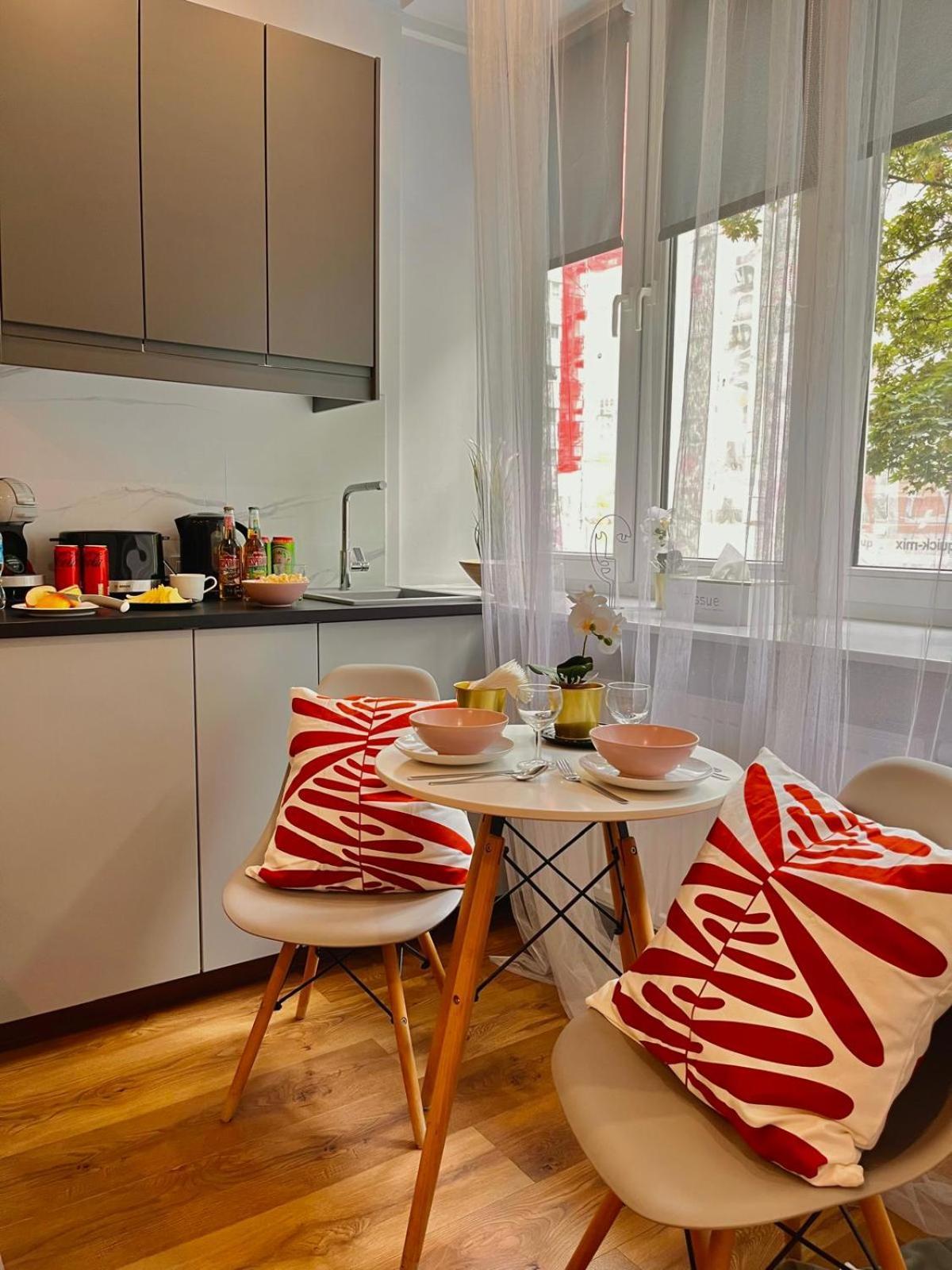 Special 1 Bed Room Condo Warszawa Center Luaran gambar